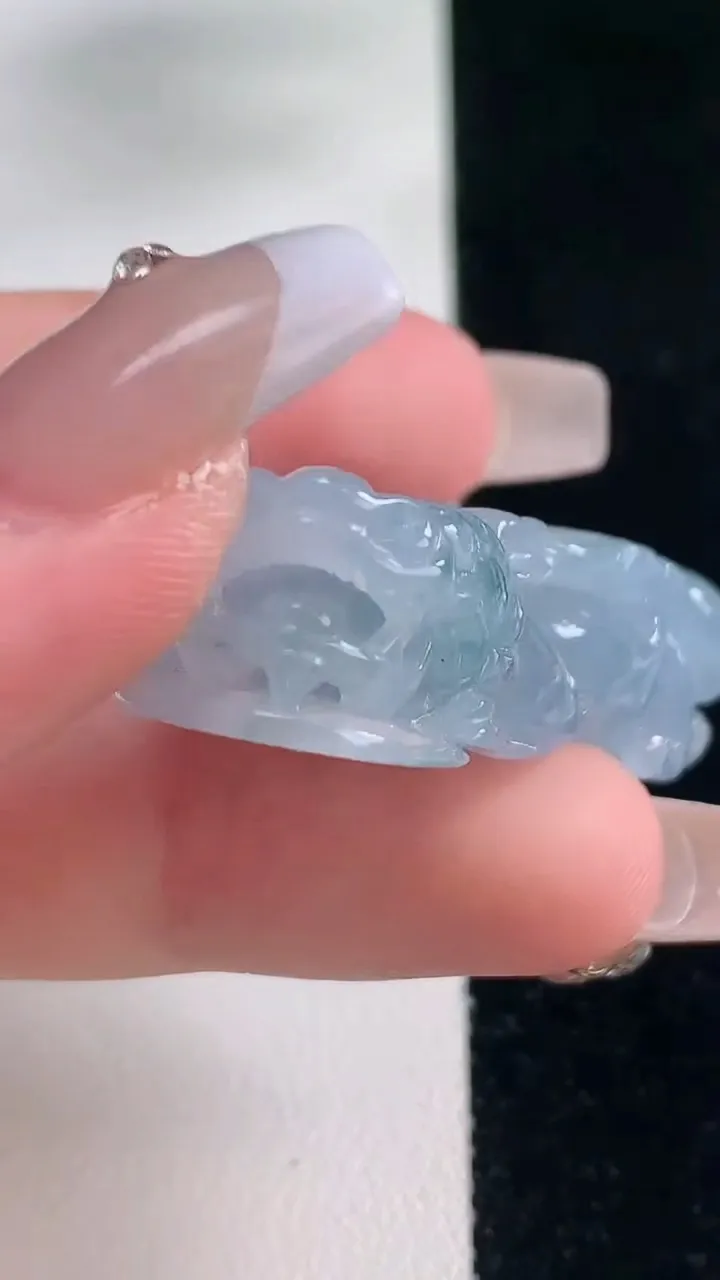 天然A货翡翠紫罗兰貔貅吊坠，尺寸40.5-21.5-11.5，重量:22.02g
12月20日