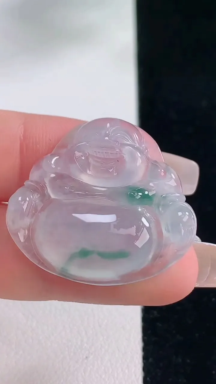 天然A货翡翠种飘花佛公吊坠，尺寸27-30.4-5.9，重量:6.87g
12月20日