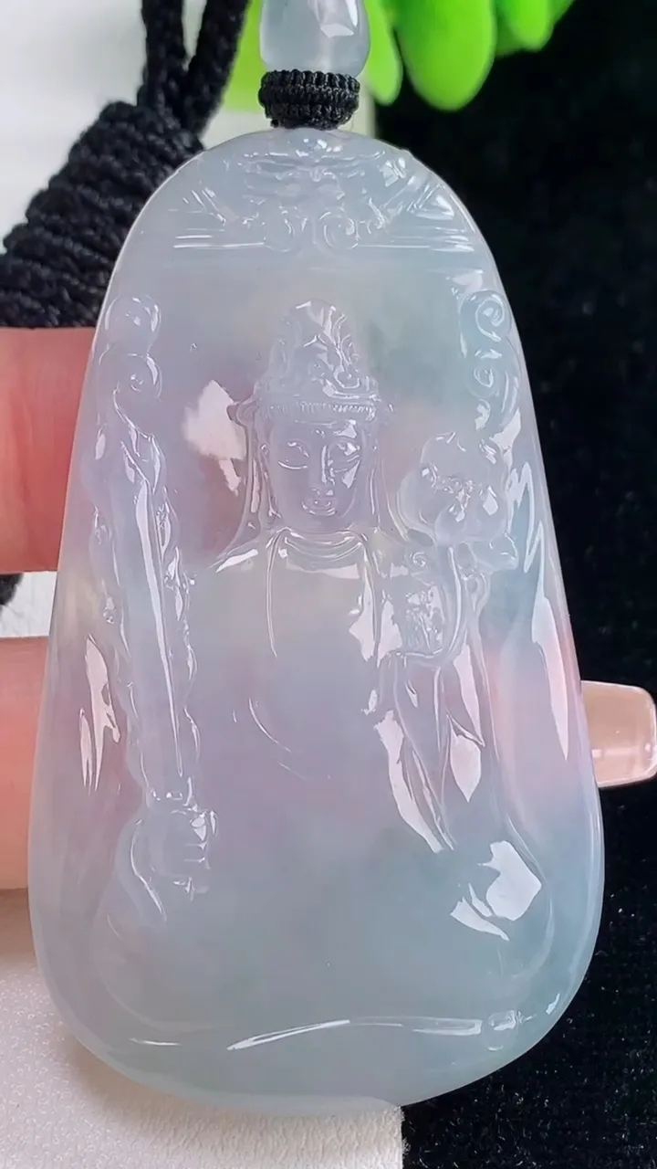 天然A货翡翠种紫罗兰虚空藏菩萨吊坠，尺寸60-35.6-5.3，重量:29.64g
12月20日