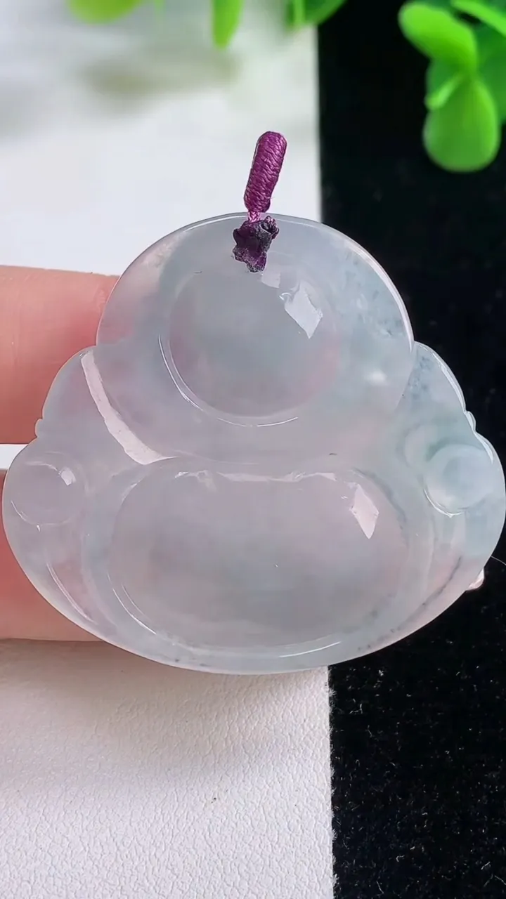 天然A货翡翠冰种飘花佛公吊坠，尺寸40.8-44-5.9，重量:16.23g
12月20日