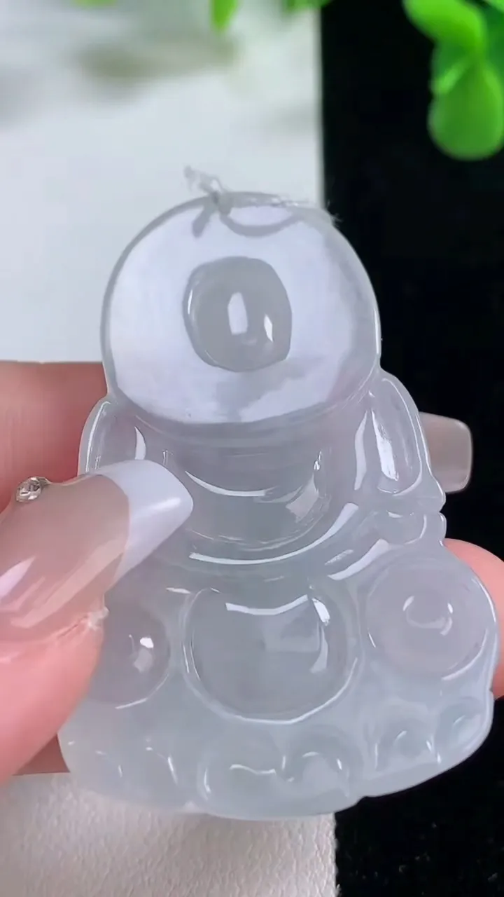 天然A货翡翠观音菩萨吊坠，尺寸51-32.7-5.2，重量:14.91g
12月20日