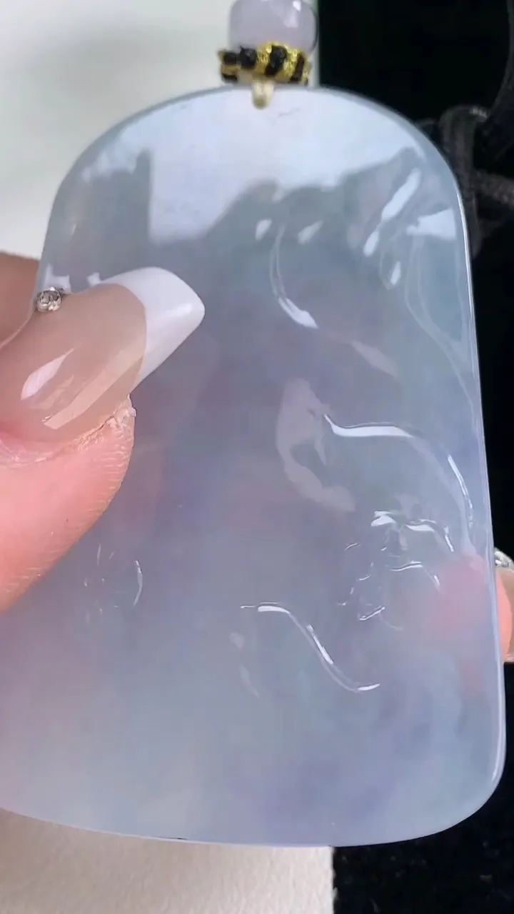 天然A货翡翠紫罗兰普贤菩萨吊坠，尺寸61-40.3-5.7，重量:38.67g
12月20日