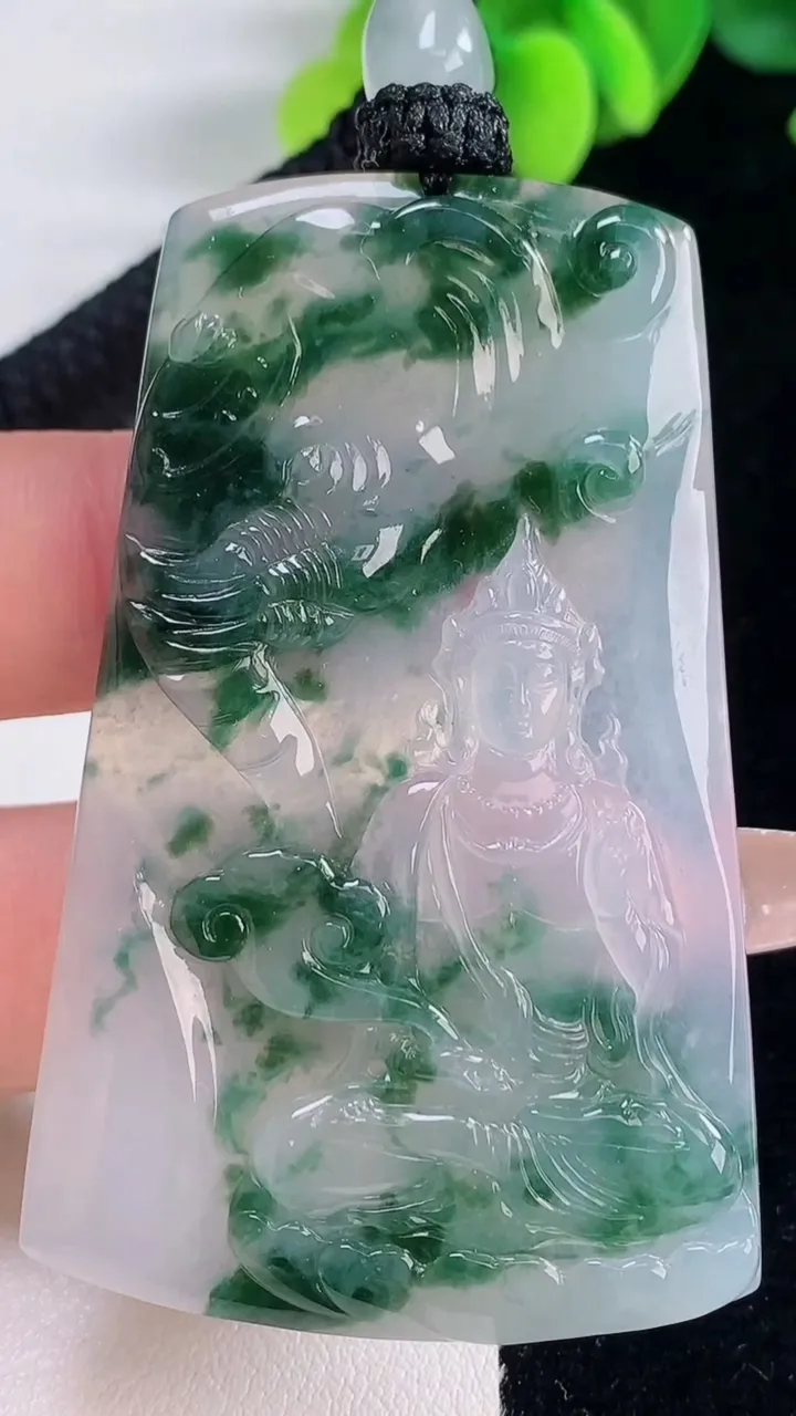 天然A货翡翠种飘花普贤菩萨吊坠，尺寸61.4-38.5-4.8，重量:32.04g
12月20日