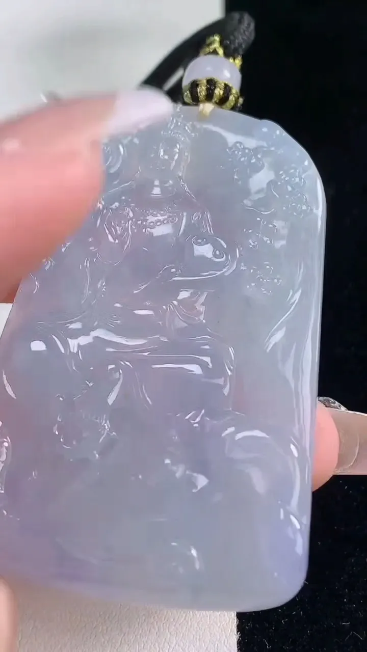 天然A货翡翠紫罗兰普贤菩萨吊坠，尺寸61-40.3-5.7，重量:38.67g
12月20日