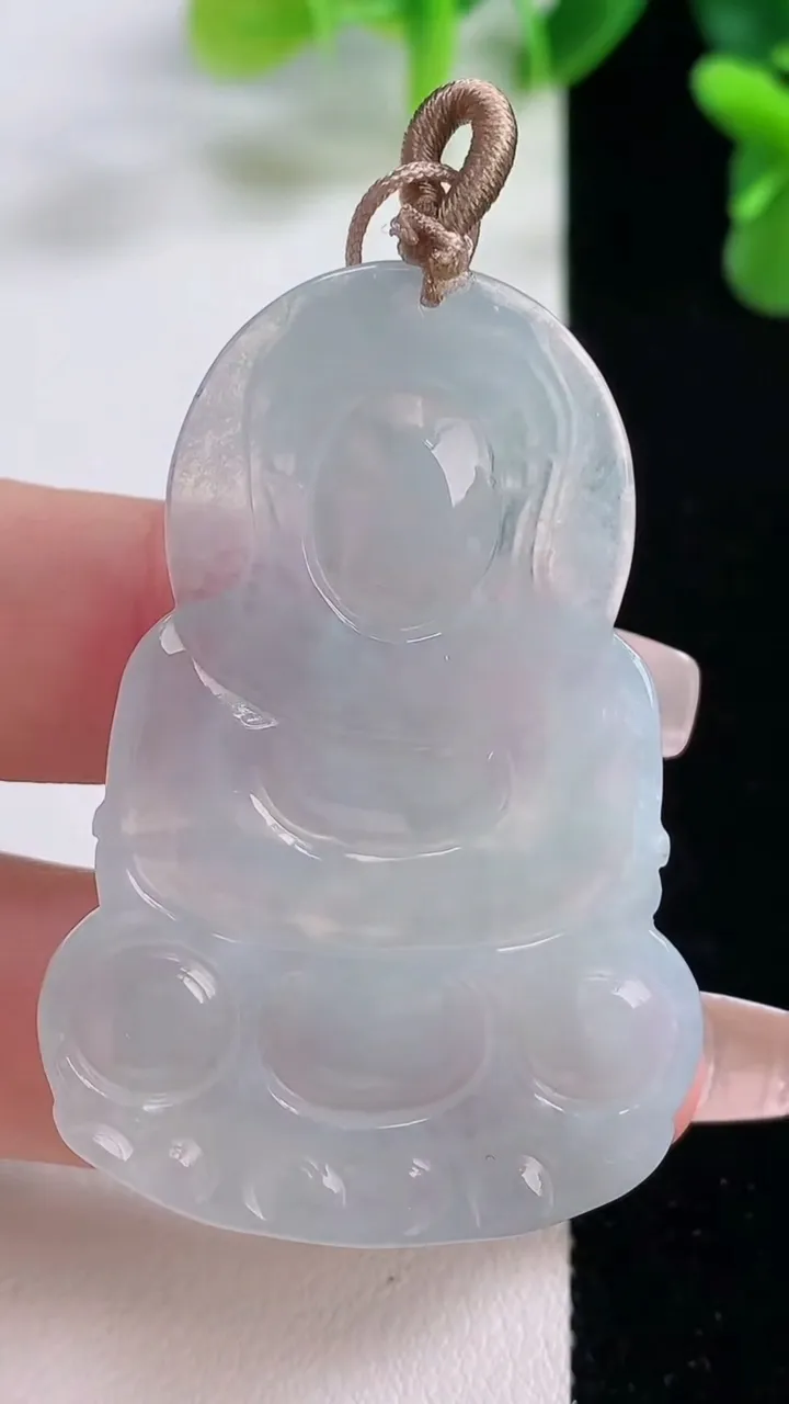 天然A货翡翠观音菩萨吊坠，尺寸49.6-34-5，重量:14.35g
12月20日