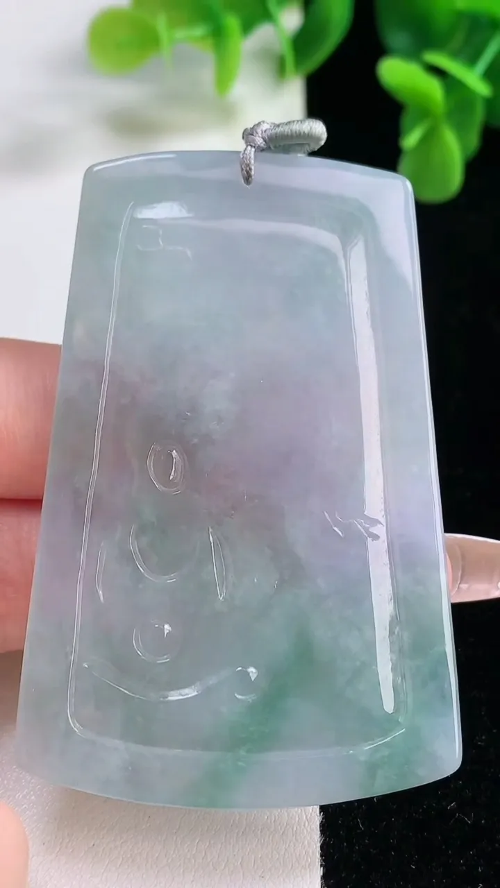 天然A货翡翠紫罗兰祥龙大势至菩萨吊坠，尺寸64-46-4.7，重量:30.75g
12月20日