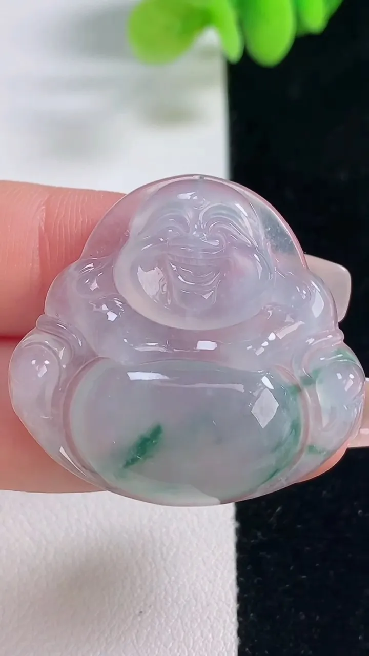 天然A货翡翠种飘花佛公吊坠，尺寸32-34-6.3，重量:10.16g
12月20日