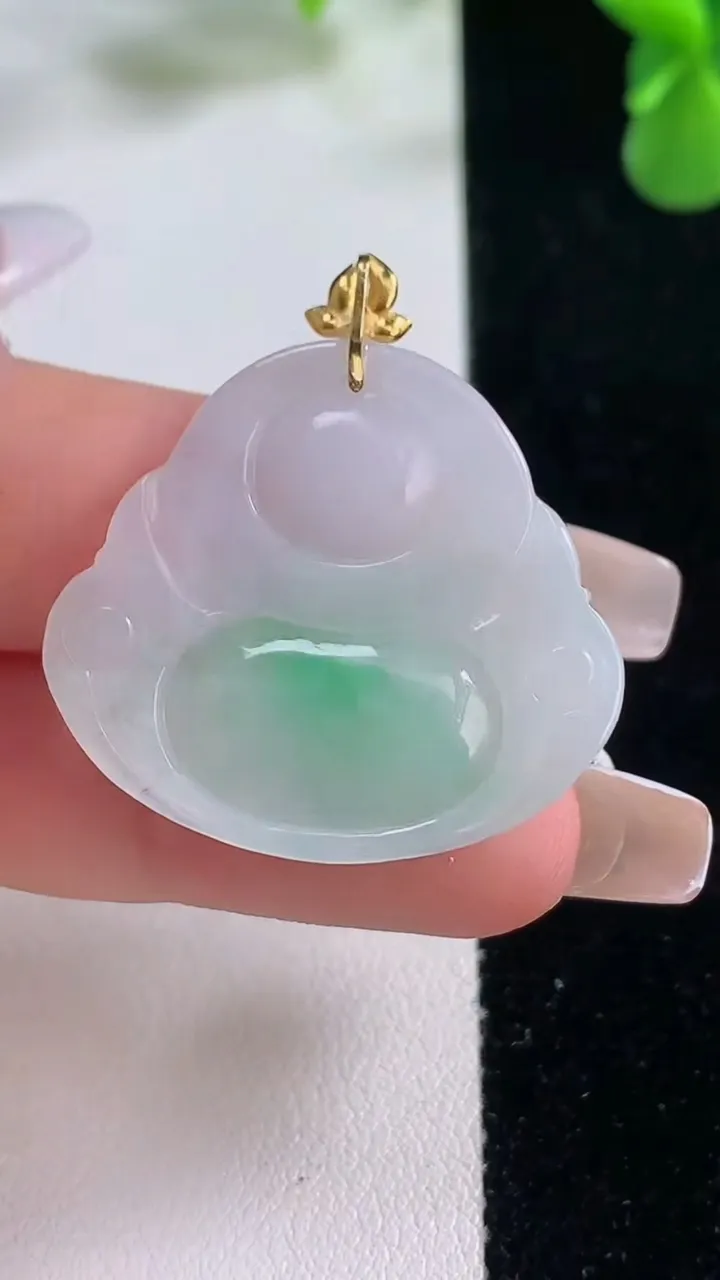 天然A货翡翠佛公吊坠，尺寸28-38-5.4，重量:6.76g
12月20日