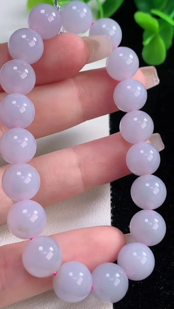天然A货翡翠紫罗兰圆珠手串，尺寸10-17颗，重量:32.03g12月20日
工厂直销收藏佳品,种好水足，色泽均匀，有种有色，上手高大气！
