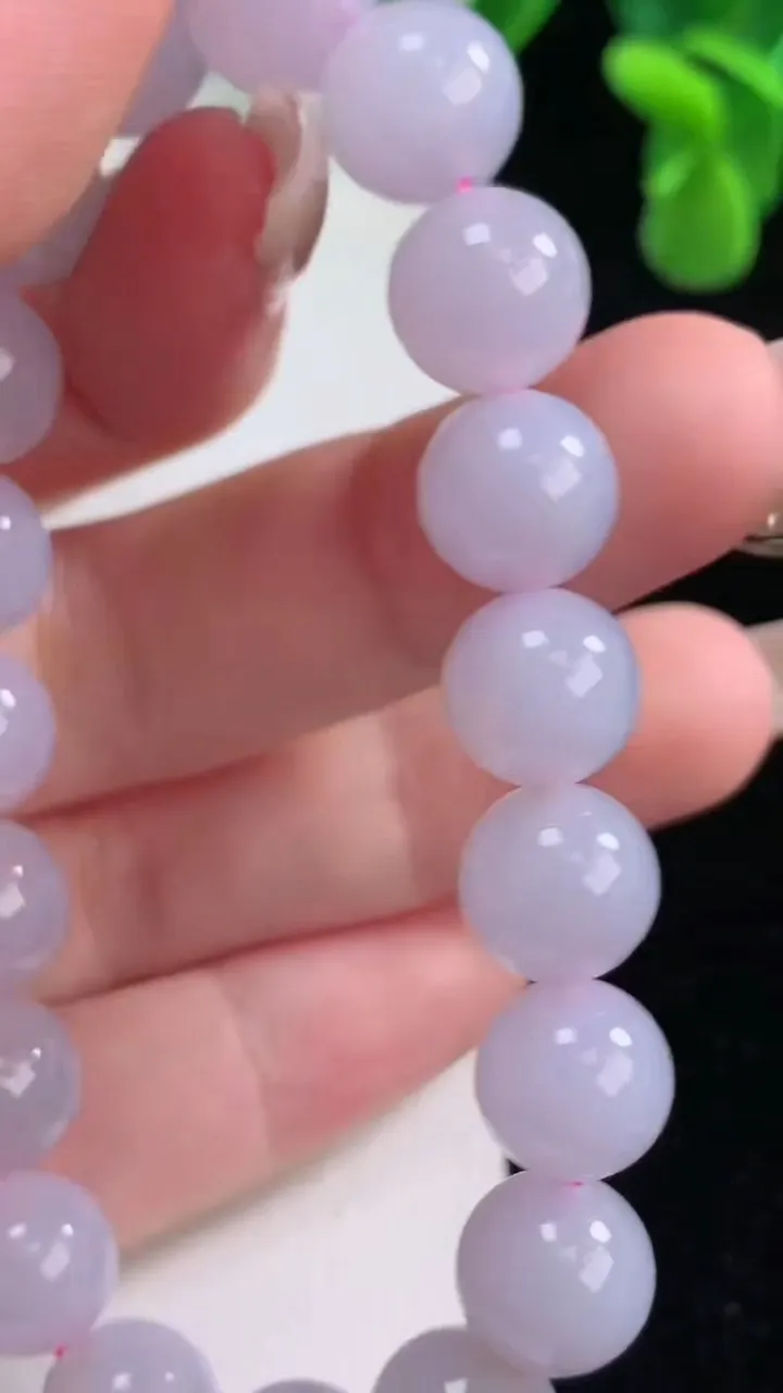 天然A货翡翠紫罗兰圆珠手串，尺寸10-17颗，重量:32.03g12月20日
工厂直销收藏佳品,种好水足，色泽均匀，有种有色，上手高大气！