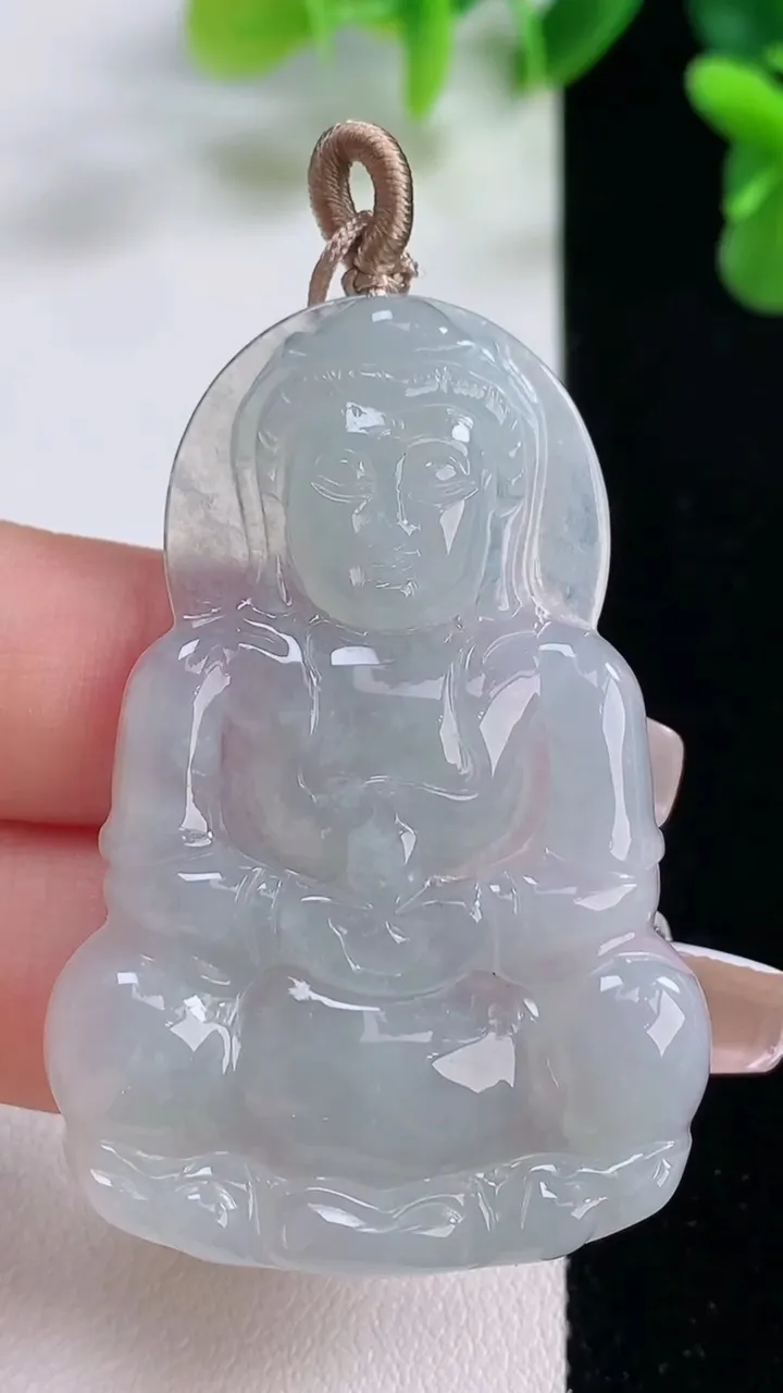 天然A货翡翠观音菩萨吊坠，尺寸49.6-34-5，重量:14.35g
12月20日