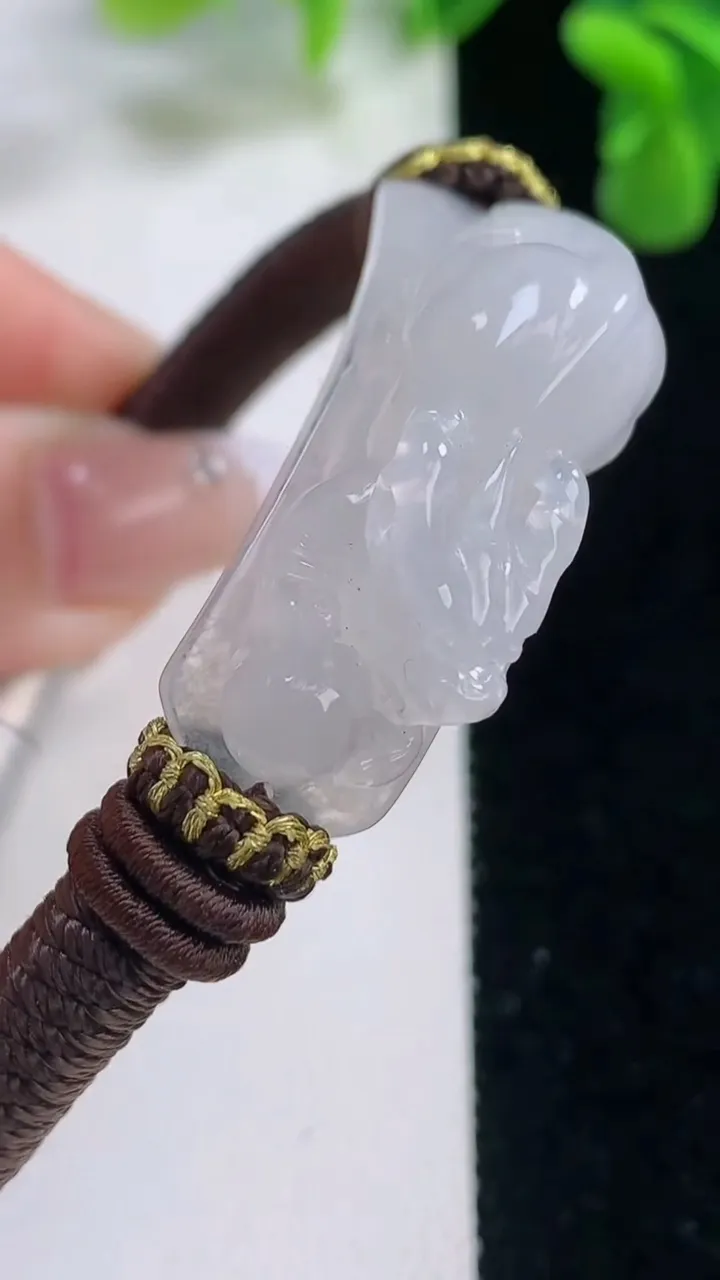 天然A货翡翠貔貅手绳，尺寸19-12.6-14.3，重量:22.9g
12月20日