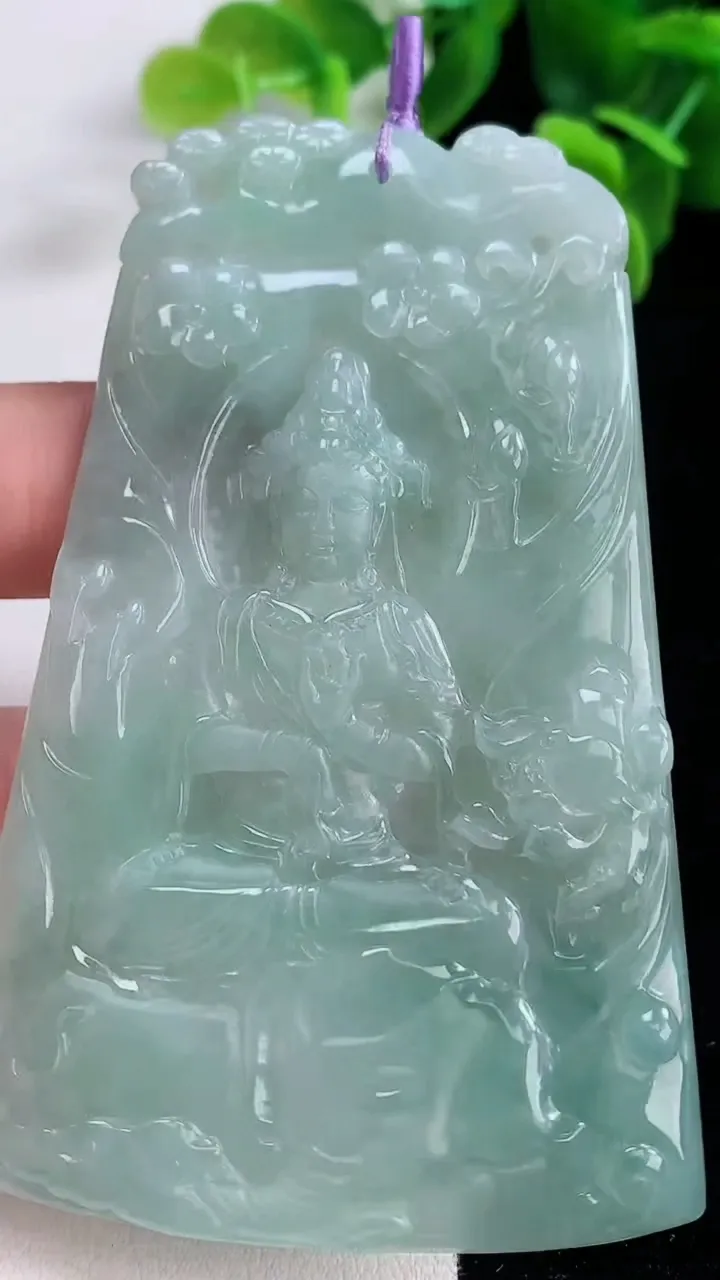 天然A货翡翠普贤菩萨吊坠，尺寸81-51-5.5，重量:51.44g
12月20日