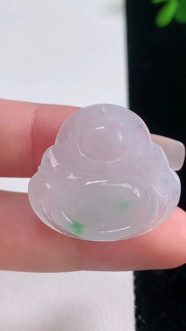 天然A货翡翠佛公吊坠，尺寸25.4-28.4-4.8，重量:5.29g
12月21日