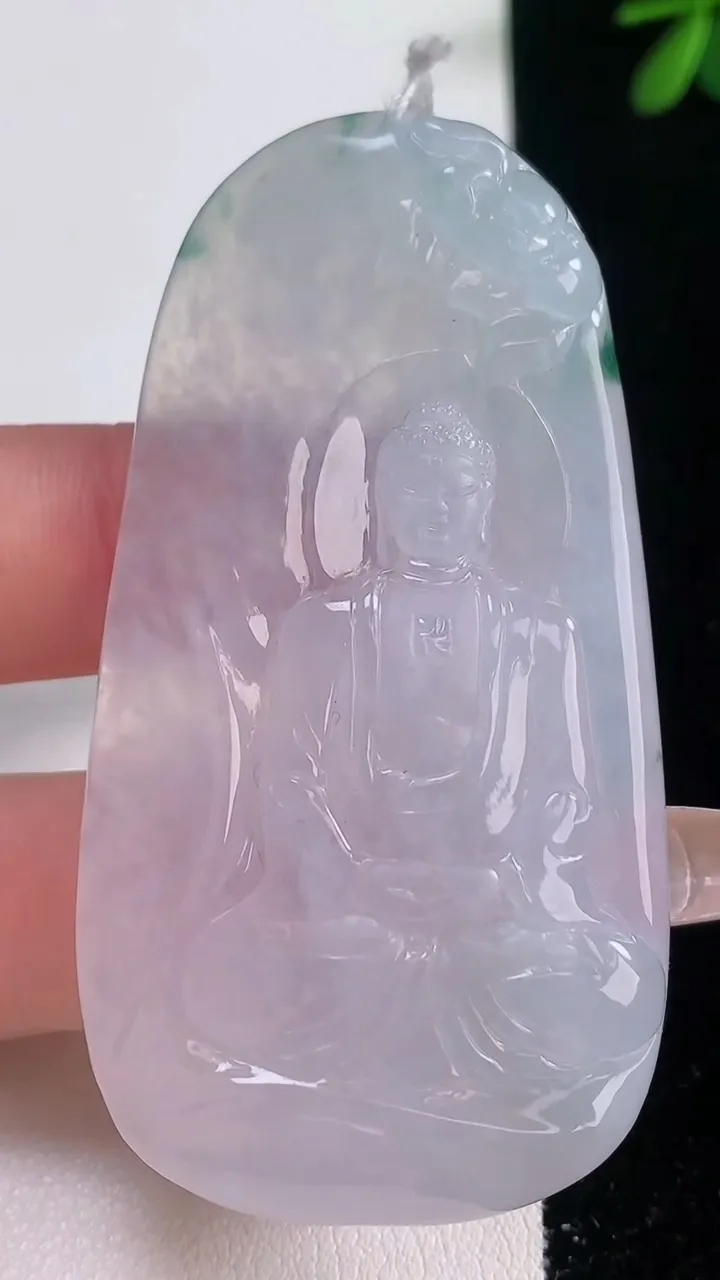 天然A货翡翠冰种飘花大日如来吊坠，尺寸64.2-34-7.3，重量:31.75g
12月21日