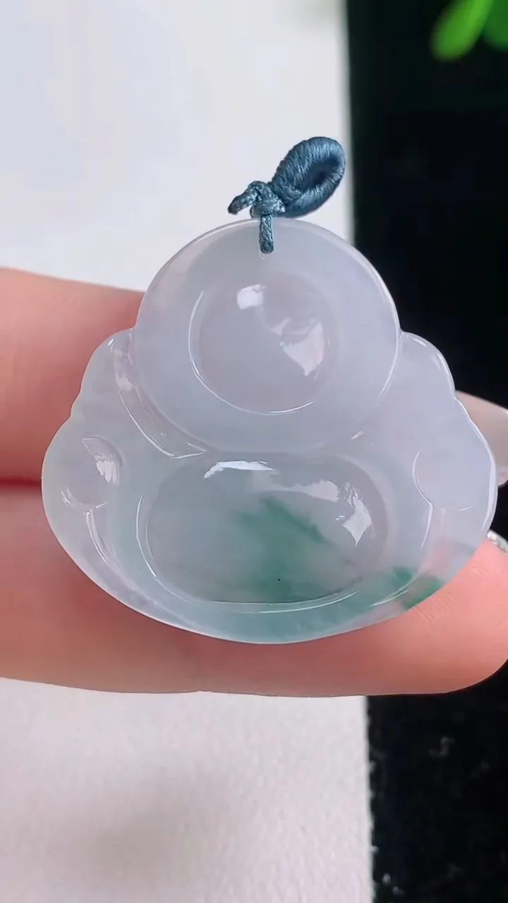 天然A货翡翠飘花佛公吊坠，尺寸29.6-31.4-5.5，重量:7.49g
12月21日