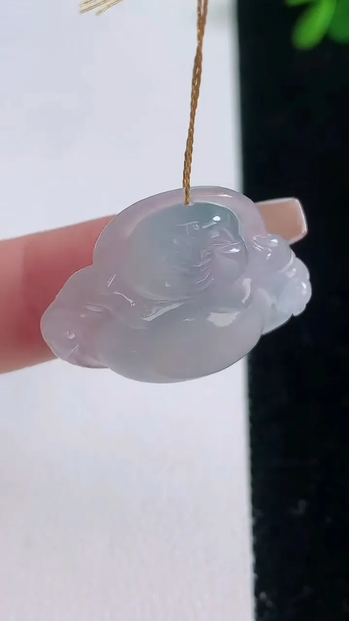 天然A货翡翠冰种飘花佛公吊坠，尺寸22.3-27.4-6，重量:5.18g
12月21日