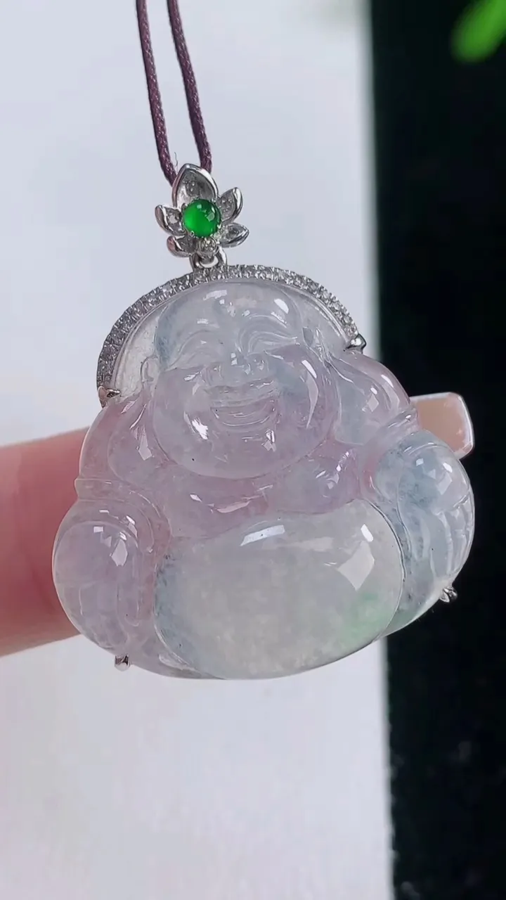 天然A货翡翠佛公吊坠，尺寸30.6-24.3-26-6.5，重量:5.56g
12月21日