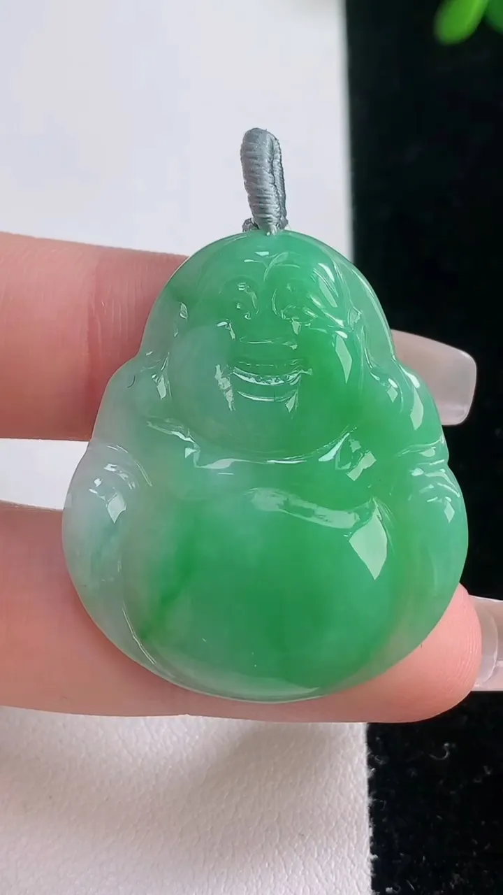 天然A货翡翠佛公吊坠，尺寸34.6-30.5-4，重量:8.16g
12月21日