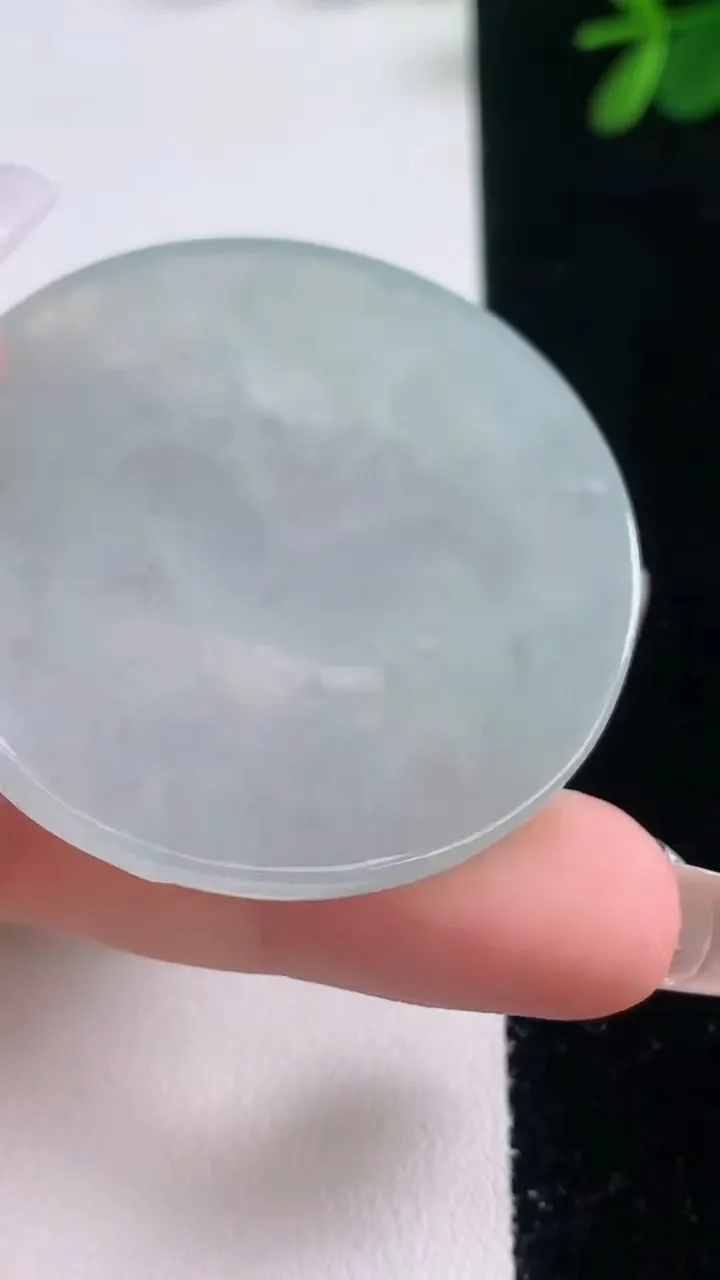 天然A货翡翠生肖马吊坠，尺寸46.3-5，重量:25.58g
12月21日