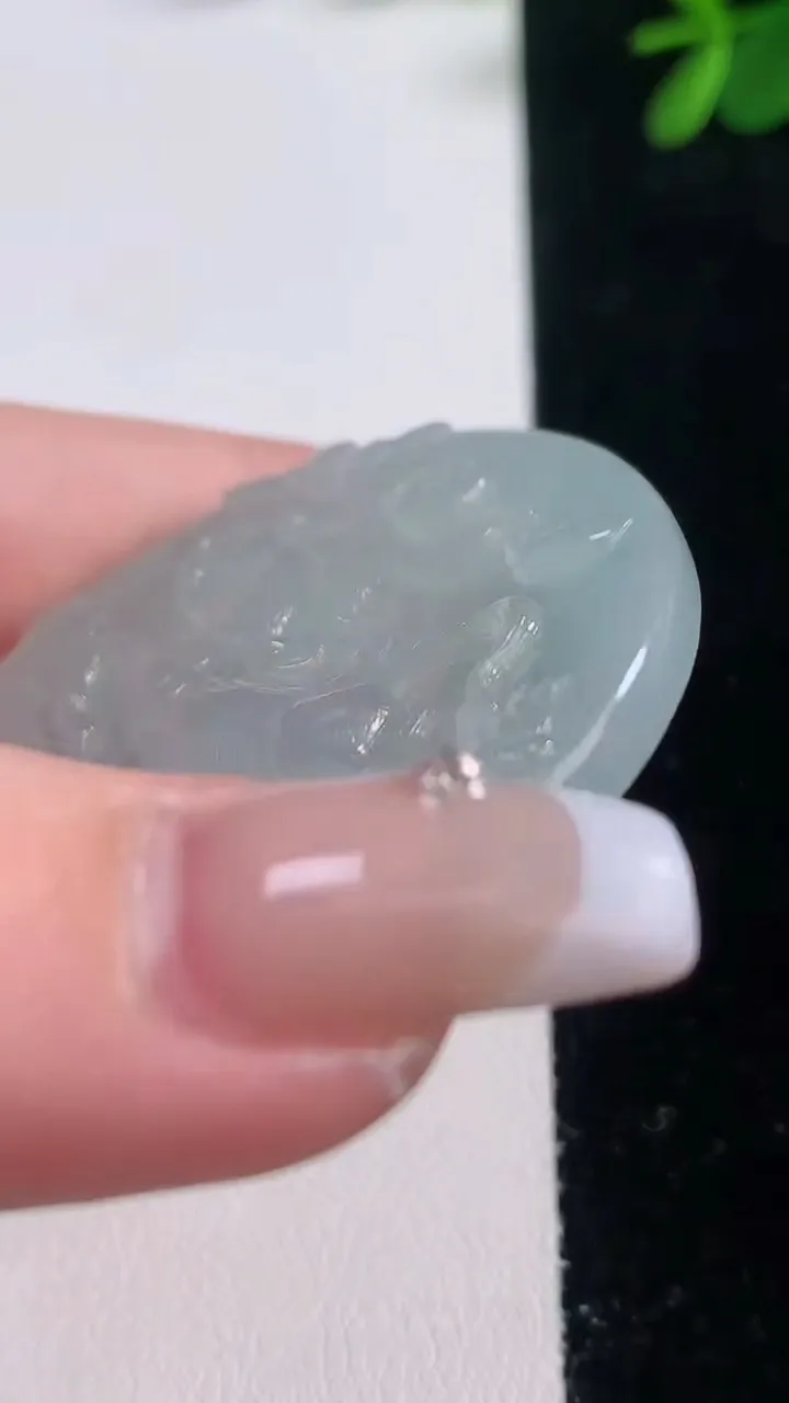 天然A货翡翠生肖马吊坠，尺寸46.3-5，重量:25.58g
12月21日