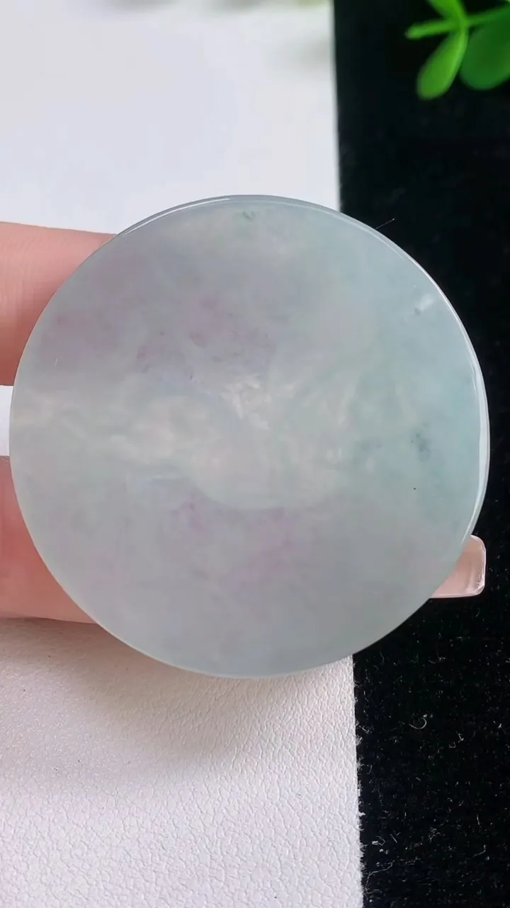 天然A货翡翠生肖马吊坠，尺寸46.3-5，重量:25.58g
12月21日