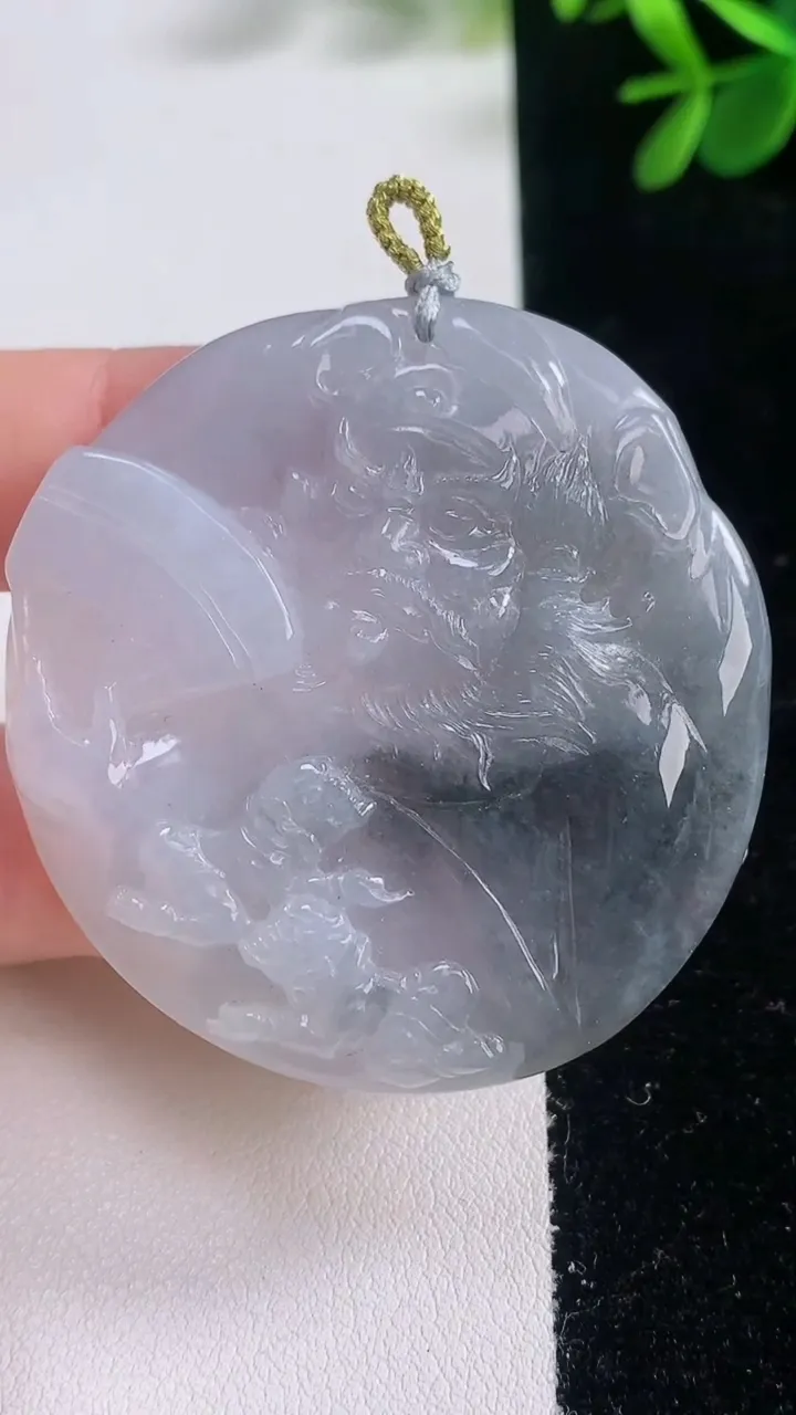 天然A货翡翠馗吊坠，尺寸50.2-48.4-7.2，重量:36.92g
12月21日