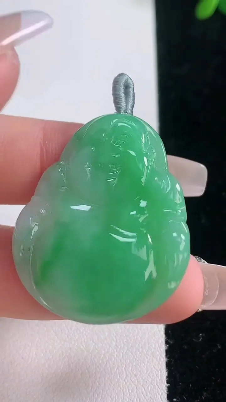 天然A货翡翠佛公吊坠，尺寸34.6-30.5-4，重量:8.16g
12月21日