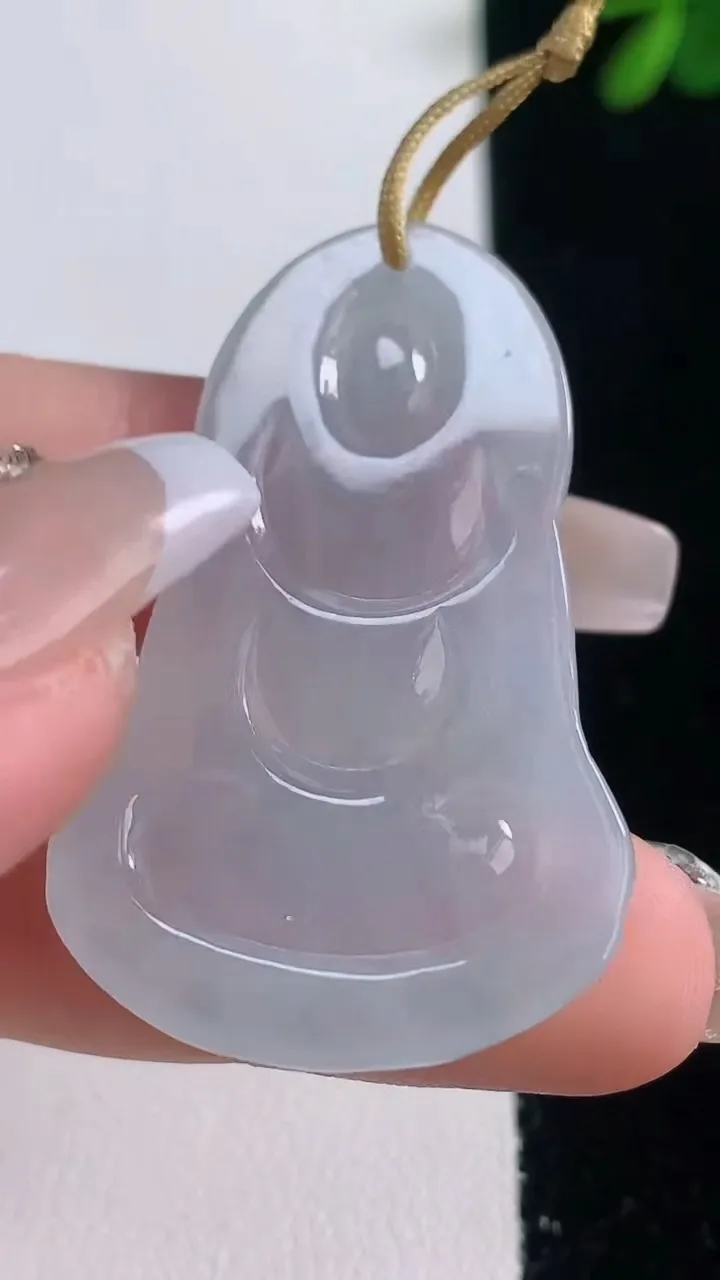 天然A货翡翠观音菩萨吊坠，尺寸43.6-27-4，重量:8.69g
12月21日