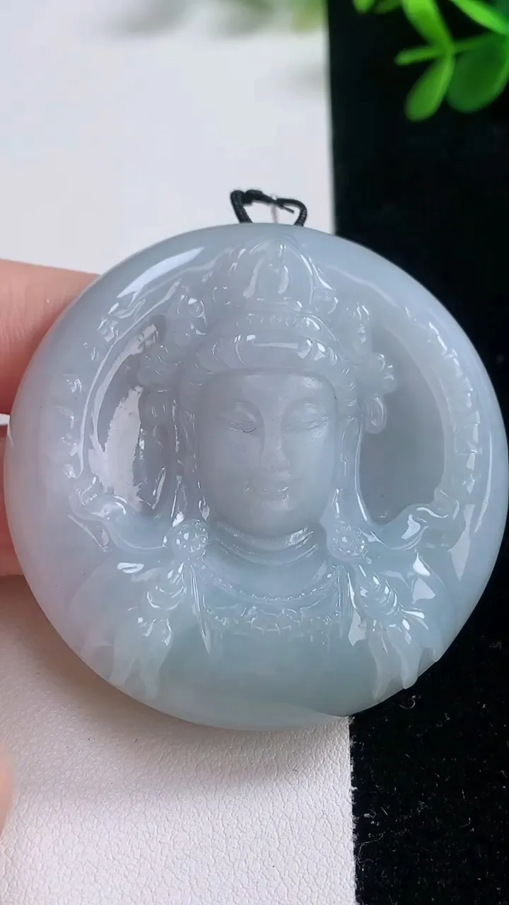 天然A货翡翠紫罗兰观音头吊坠，尺寸53-11，重量:63.75g
12月21日