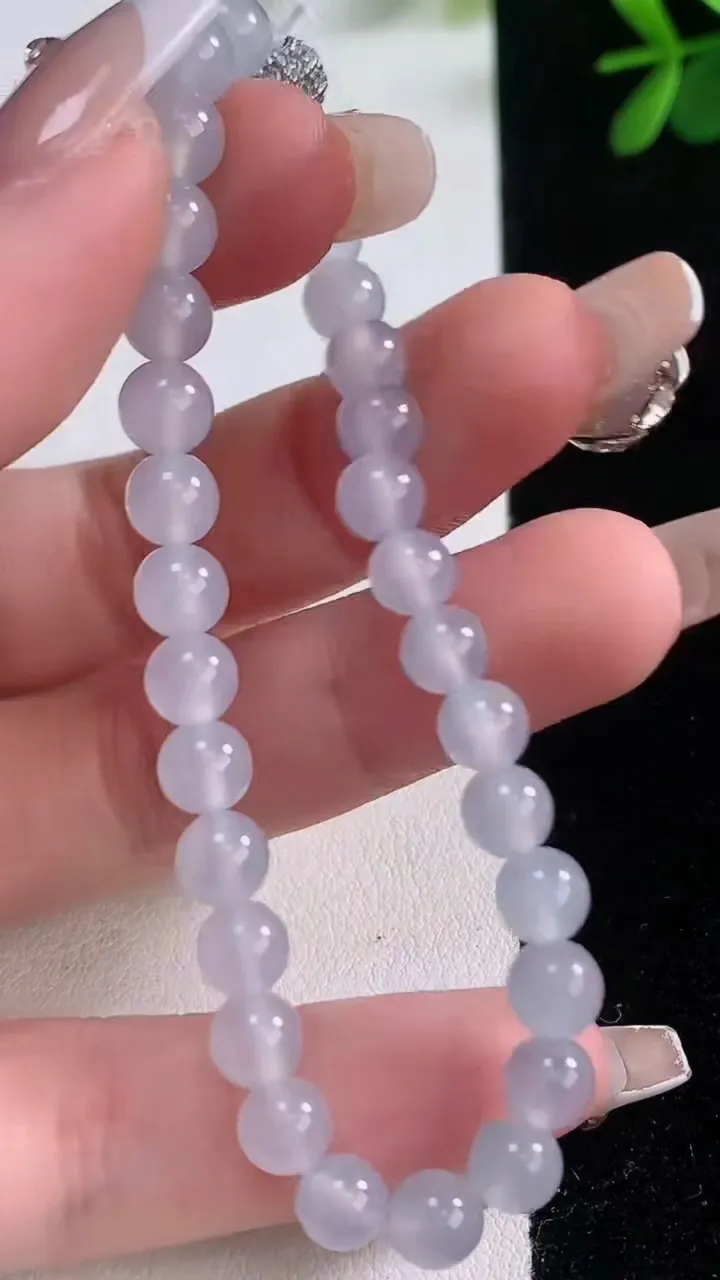 天然A货翡翠紫罗兰圆珠手串，尺寸5.4-30颗，重量:10.70g12月21日
工厂直销收藏佳品,种