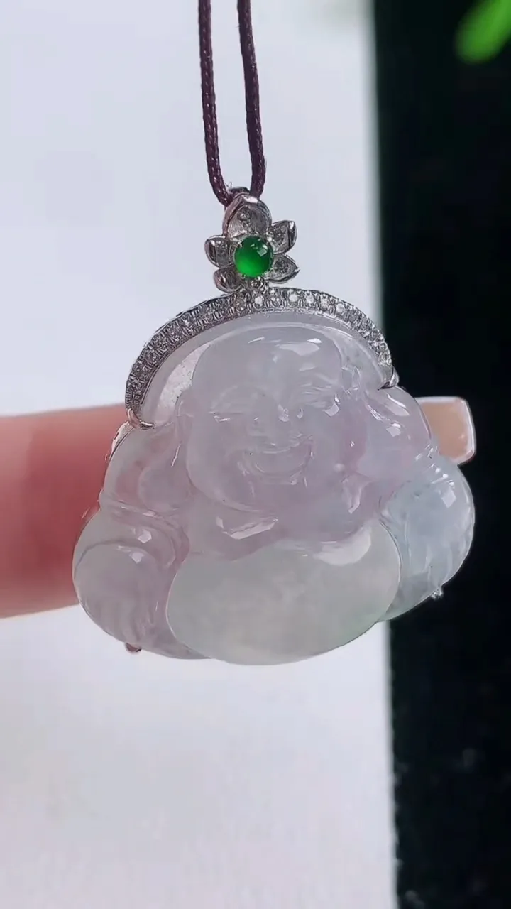 天然A货翡翠佛公吊坠，尺寸30.6-24.3-26-6.5，重量:5.56g
12月21日