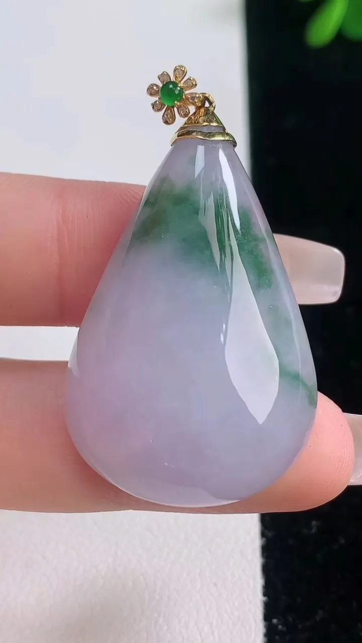 天然A货翡翠18K金紫罗兰飘花水滴吊坠，尺寸38.4-25.2-8.2，重量:13.27g
12月2