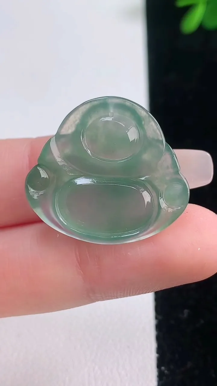 天然A货翡翠佛公吊坠，尺寸23.4-26-5，重量:4.51g
12月21日