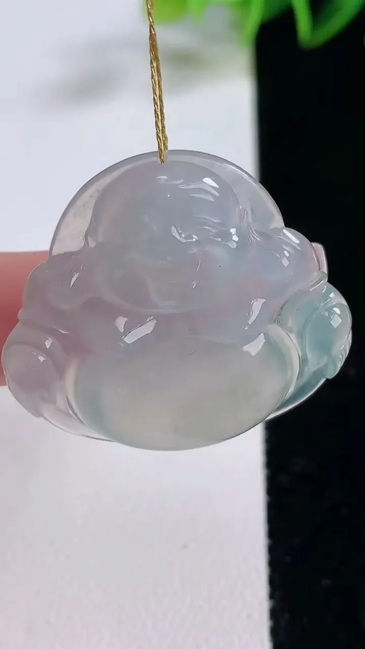 天然A货翡翠佛公吊坠，尺寸32.5-34.7-5.6，重量:10.00g
12月22日