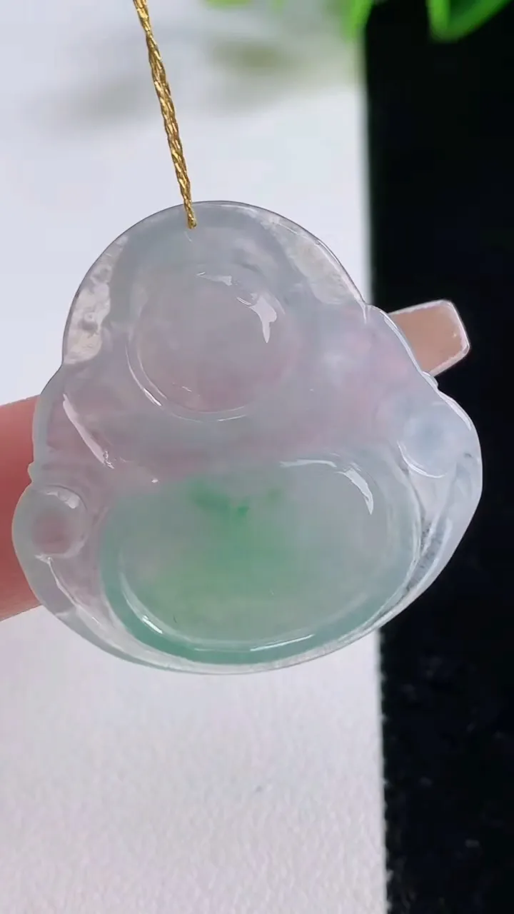 天然A货翡翠佛公吊坠，尺寸29-29.5-4.7，重量:6.48g
12月22日