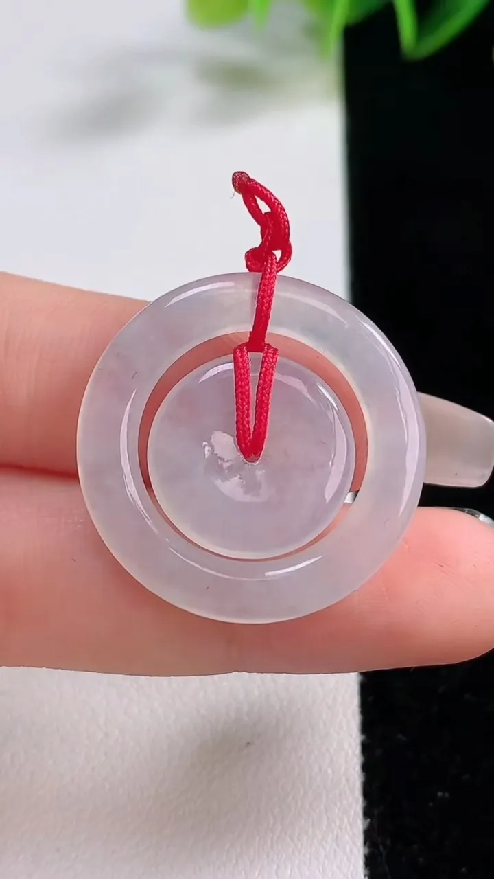 天然A货翡翠母子平安扣吊坠，尺寸27.2-3，重量:5.19g
12月22日