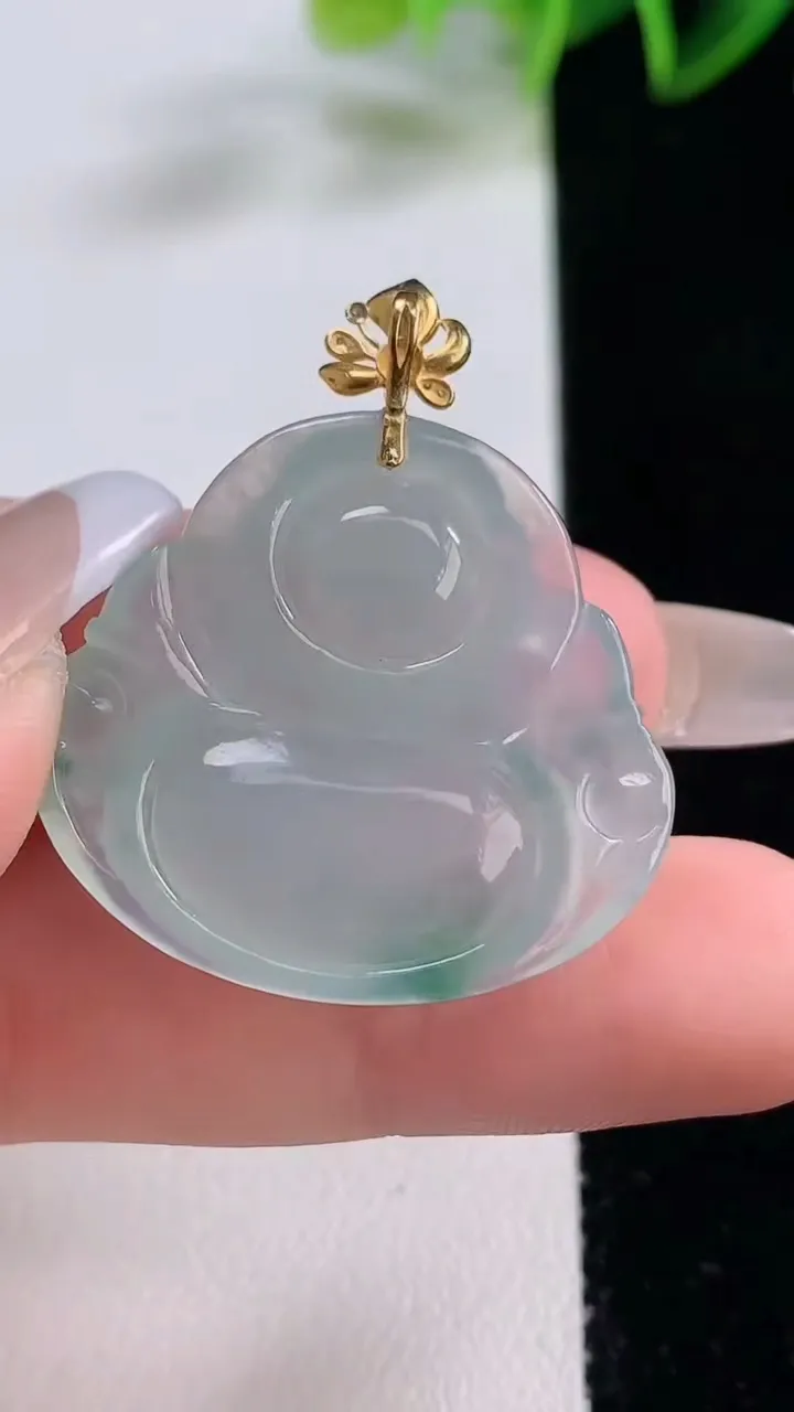 天然A货翡翠种飘花佛公吊坠，尺寸28-30.3-5.4，重量:7.37g
12月22日