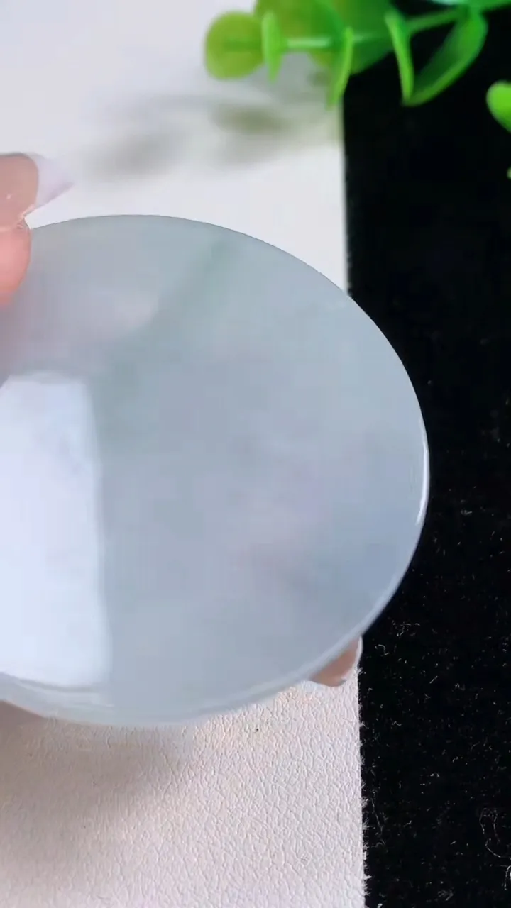 天然A货翡翠紫罗兰虚空藏菩萨吊坠，尺寸54-5.6，重量:33.16g
12月22日