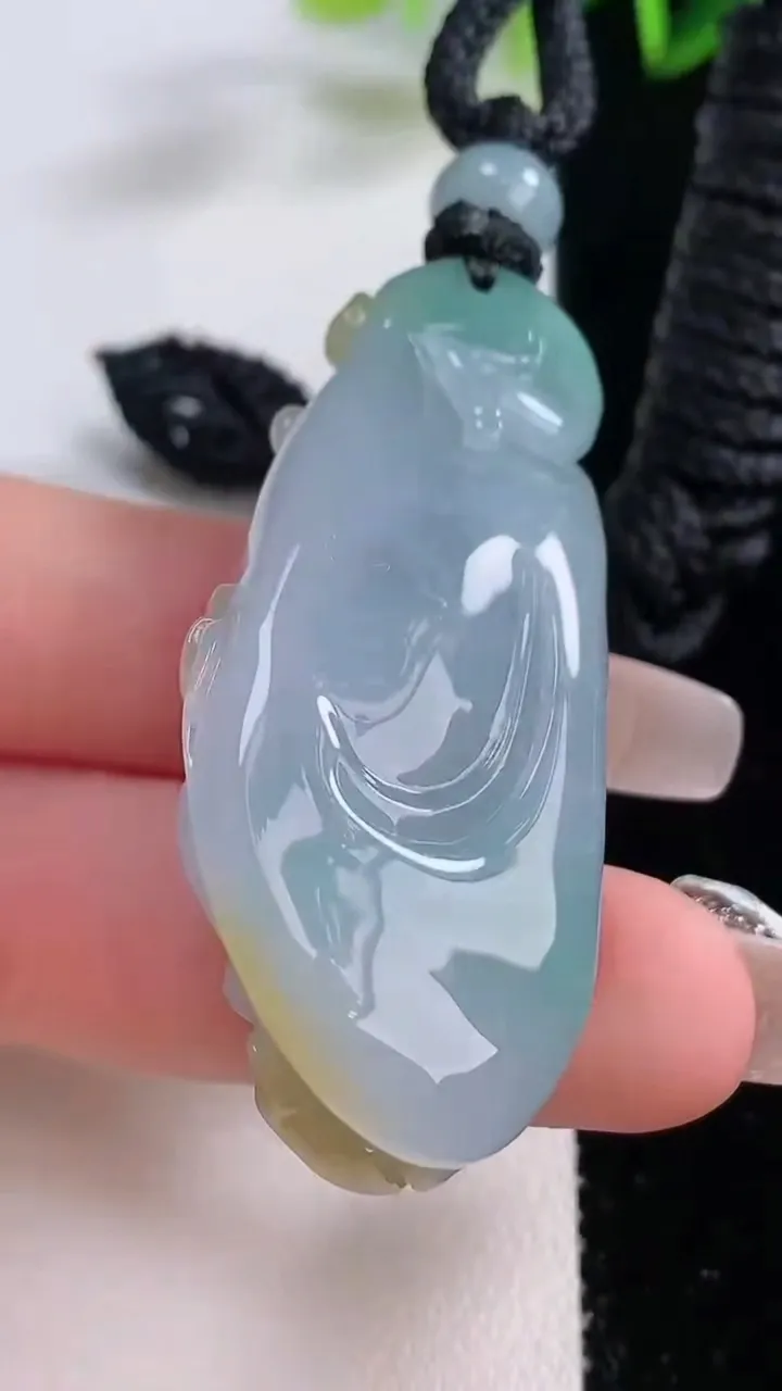 天然A货翡翠紫罗兰财神爷吊坠，尺寸48.2-22-15.2，重量:30.66g
12月22日