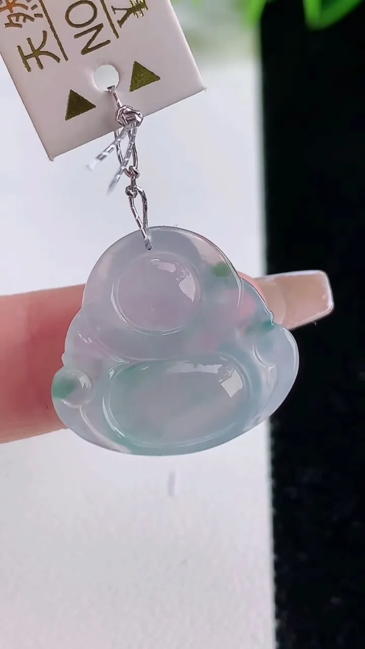 天然A货翡翠冰种飘花佛公吊坠，尺寸19.5-21-5.6，重量:3.45g
12月22日