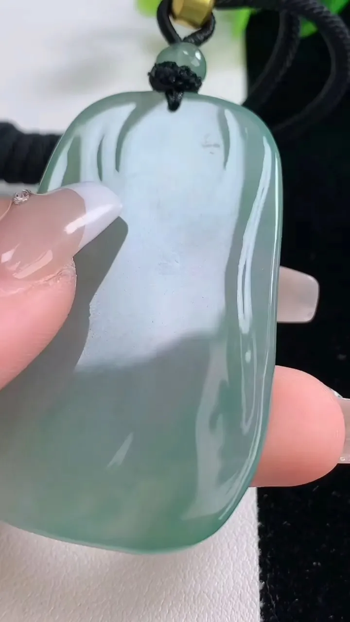 天然A货翡翠悟道吊坠，尺寸57-34-4.7，重量:29.01g
12月22日