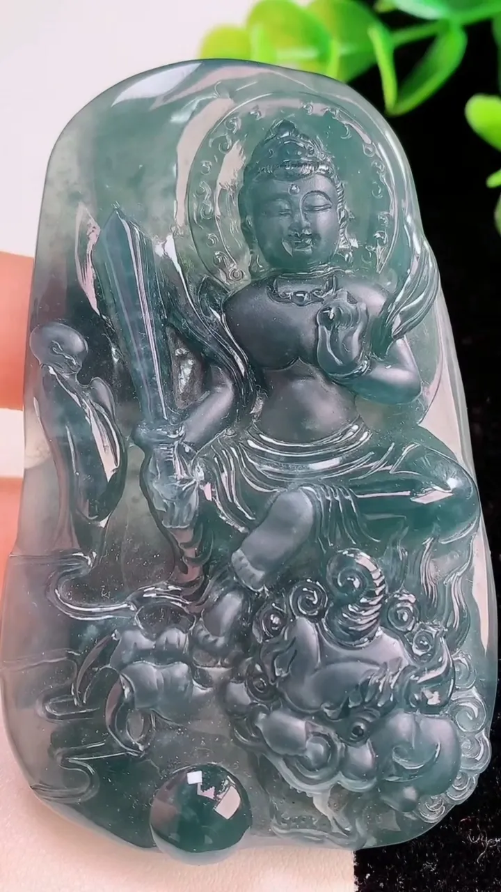 天然A货翡翠文殊菩萨吊坠，尺寸78-49.6-9.4，重量:59.52g
12月22日