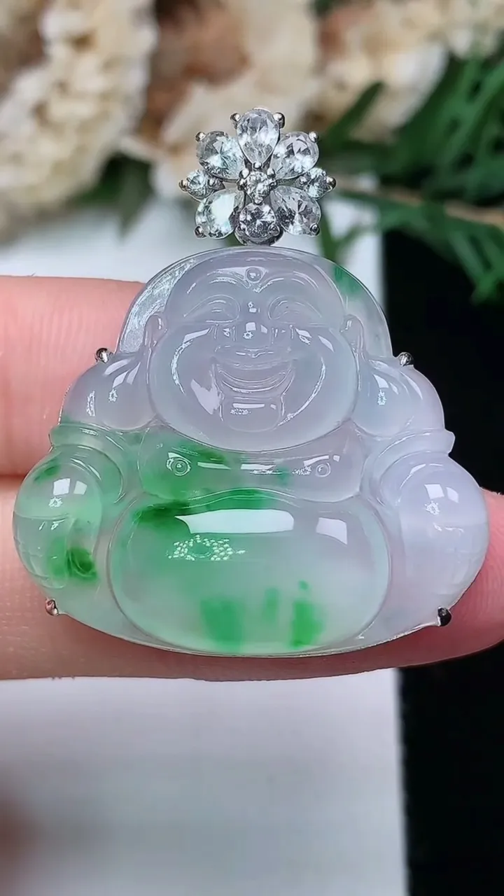 天然A货翡翠佛公吊坠，尺寸24-28.6-7.5，重量:6.80g
12月24日