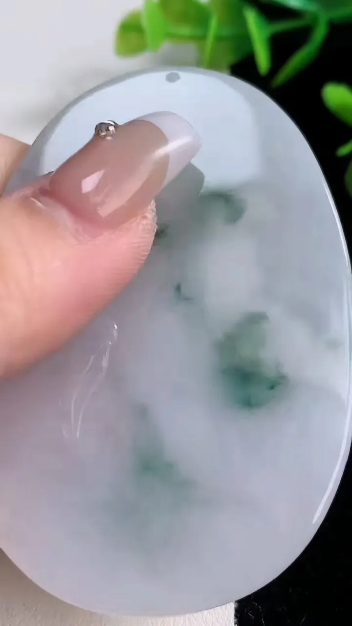 天然A货翡翠飘花普贤菩萨吊坠，尺寸68.2-47-5.2，重:36.02g
12月24日