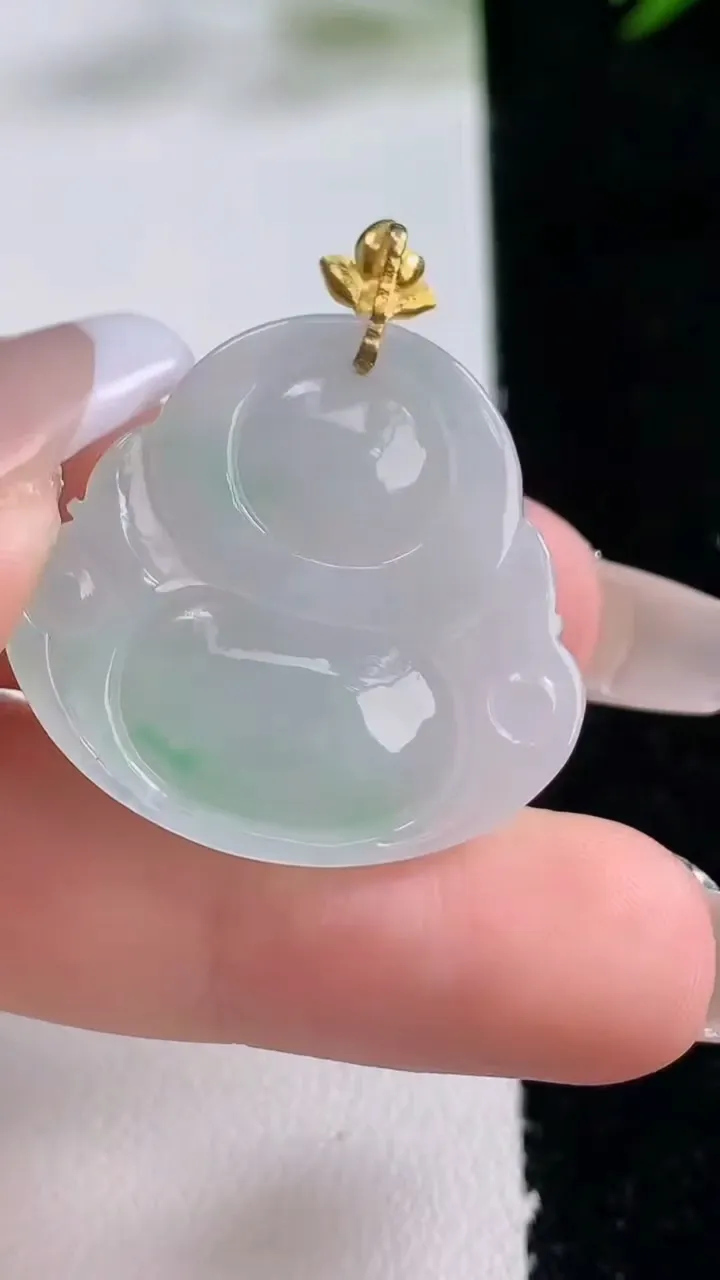 天然A货翡翠佛公吊坠，尺寸26.3-28.4-6，重量:g
12月24日