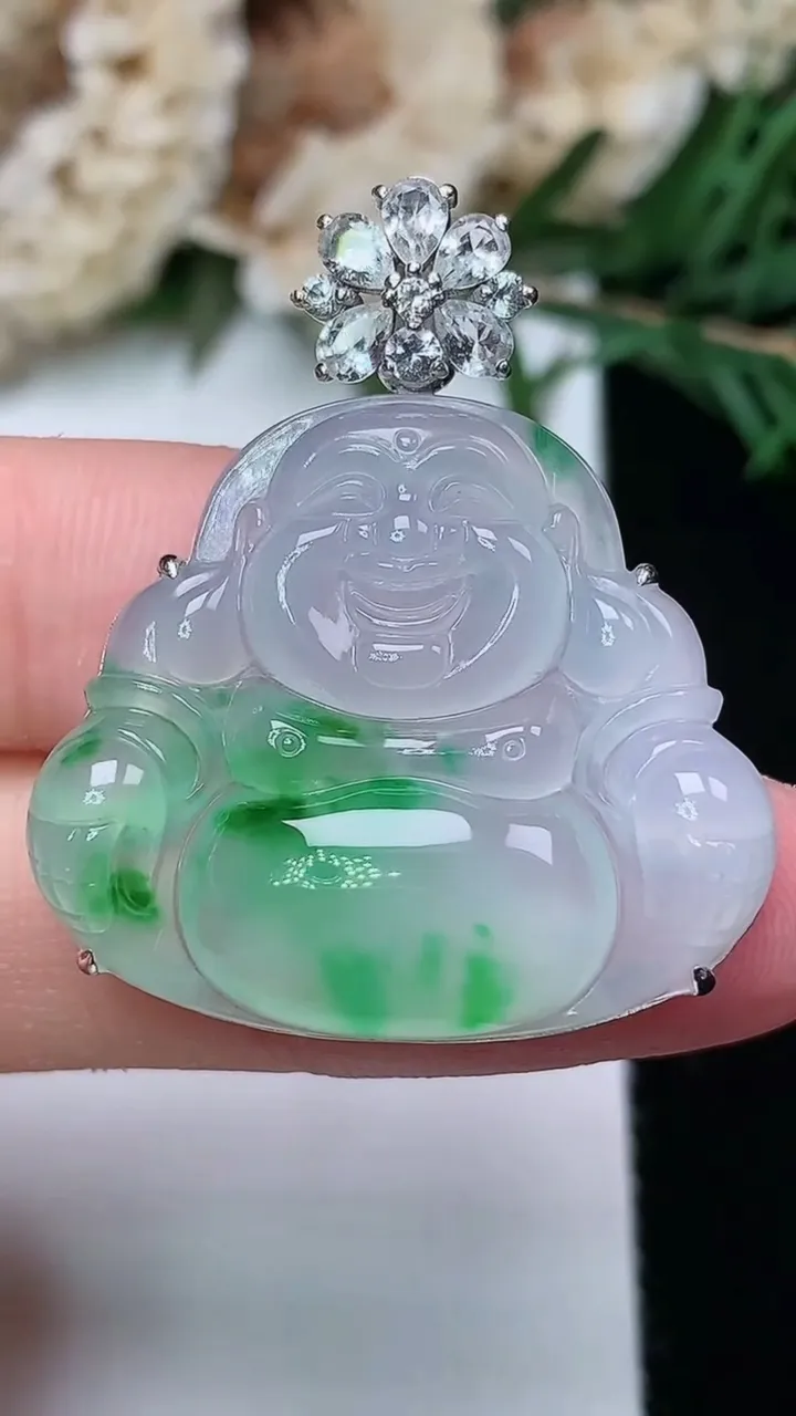 天然A货翡翠佛公吊坠，尺寸24-28.6-7.5，重量:6.80g
12月24日