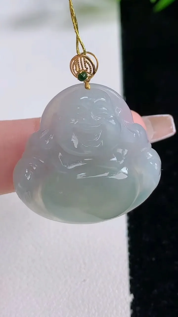 天然A货翡翠佛公吊坠，尺寸28-28.4-5.5，重量:7.01g
12月24日