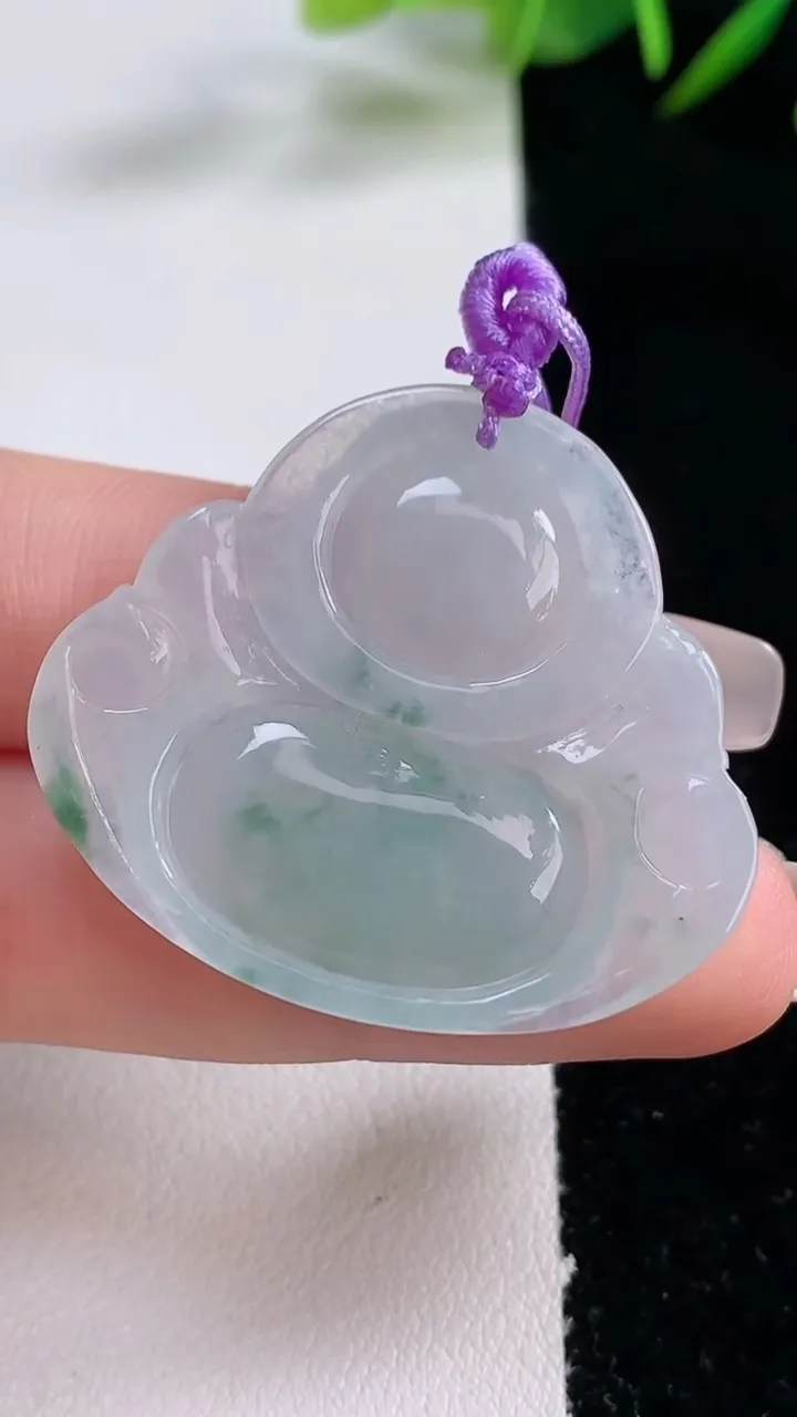 天然A货翡翠飘花佛公吊坠，尺寸32.5-36.6-5.7，重量:9.64g
12月24日