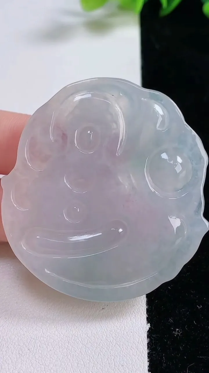 天然A货翡翠普贤菩萨吊坠，尺寸53-50-7，重:30.87g
12月24日